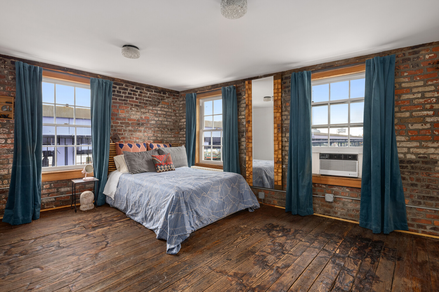 #8 photo, New York City, Fulton/Seaport , NY 10038