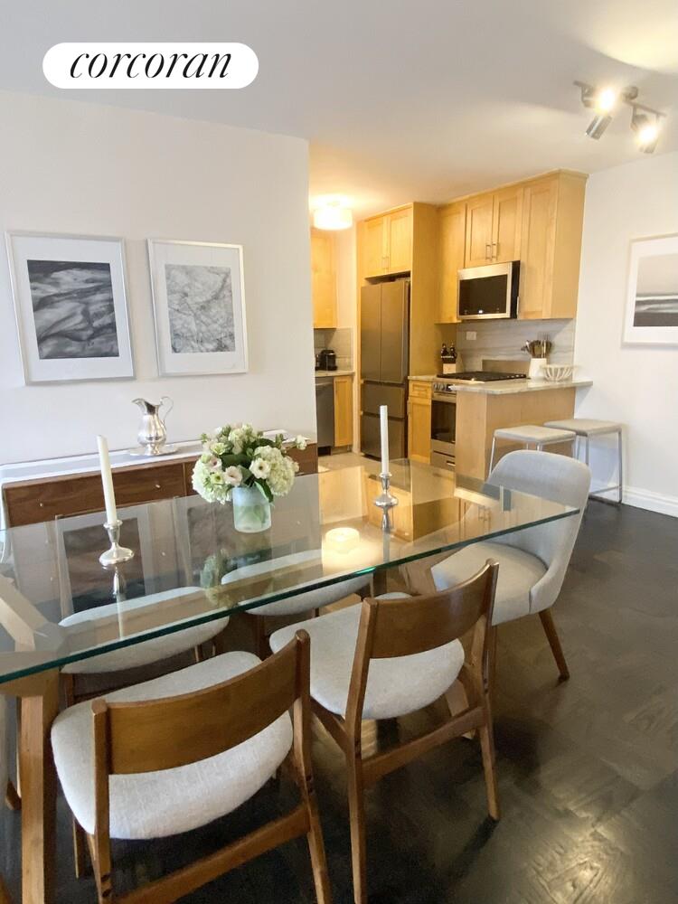 #6 photo, 305 E 40TH Street, Murray Hill , NY 10017