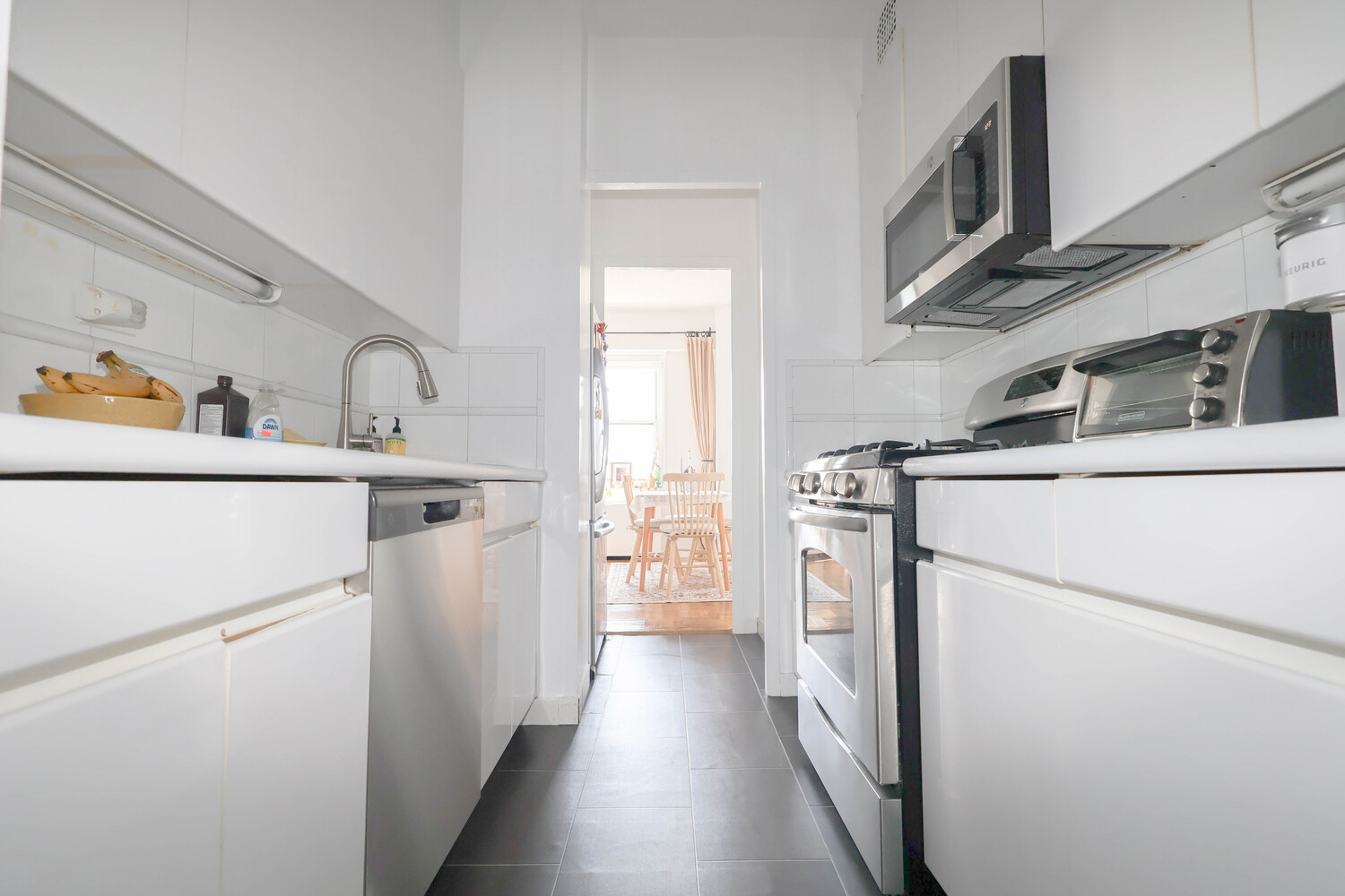 #11 photo, 60 E 8TH Street, マンハッタン Greenwich Village , NY 10003