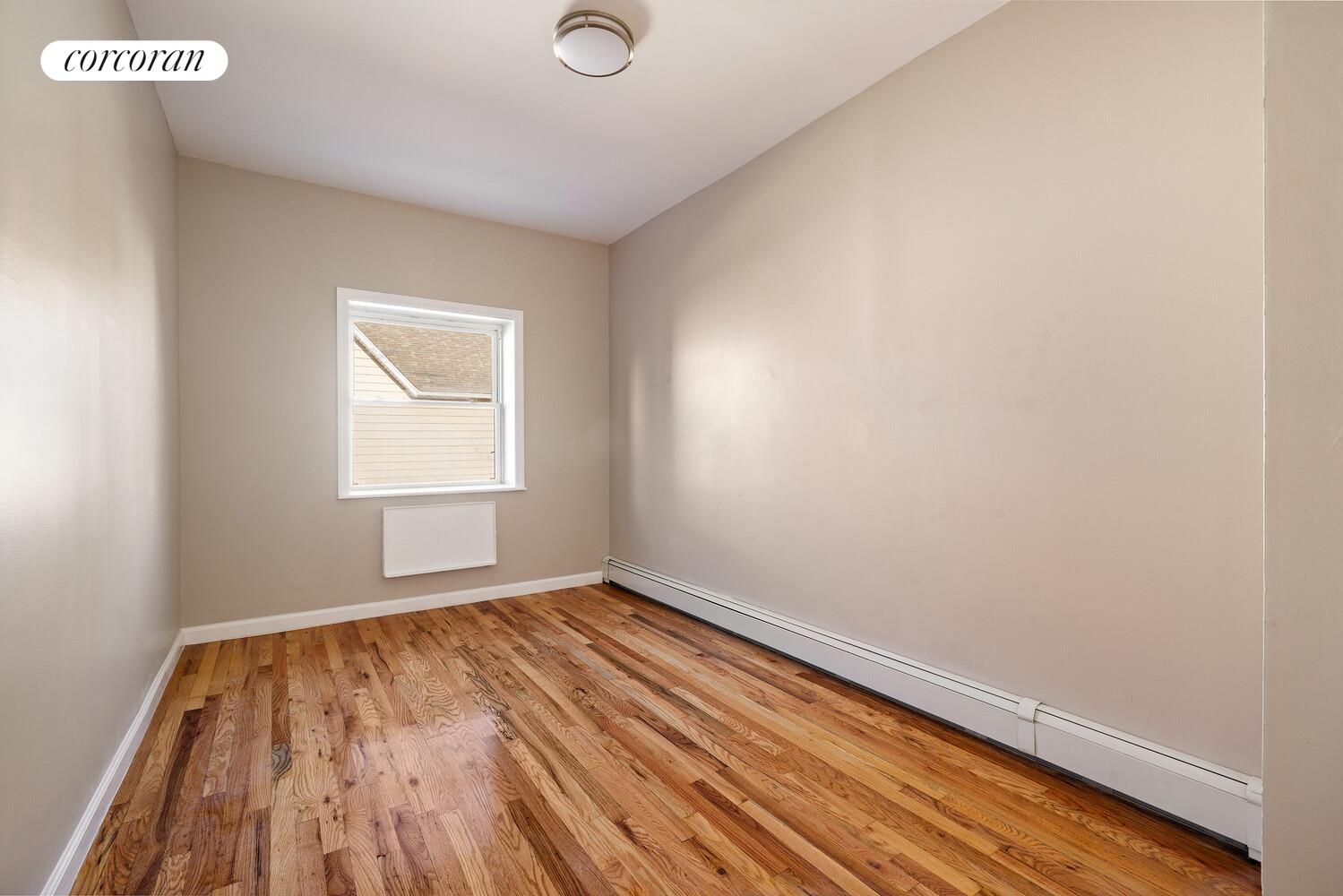 #7 photo, Bronx, ブロンクス区 Concourse Village , NY 10451