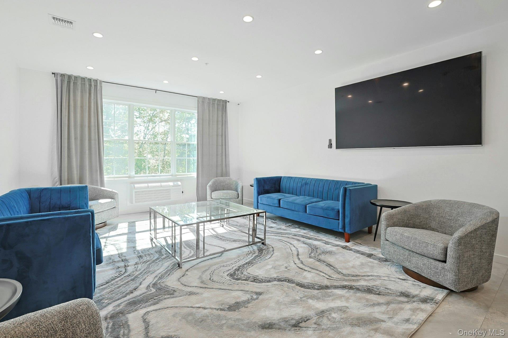 #18 photo, 962 S Route 9W, Congers , NY 10920