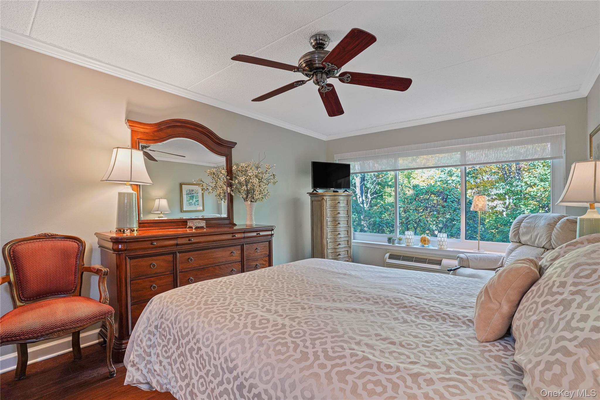 #16 photo, 500 High Point Drive, Hartsdale , NY 10530