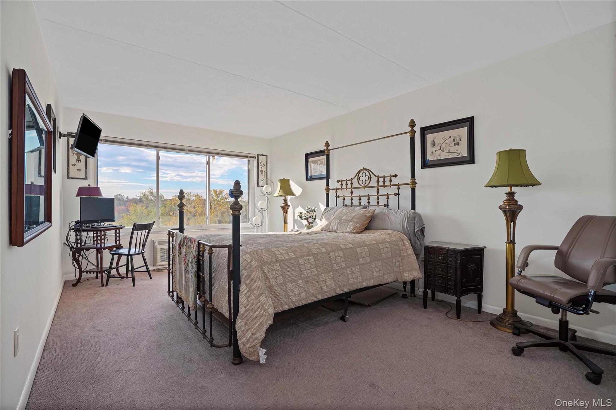 #10 photo, 200 High Point Drive, Hartsdale , NY 10530