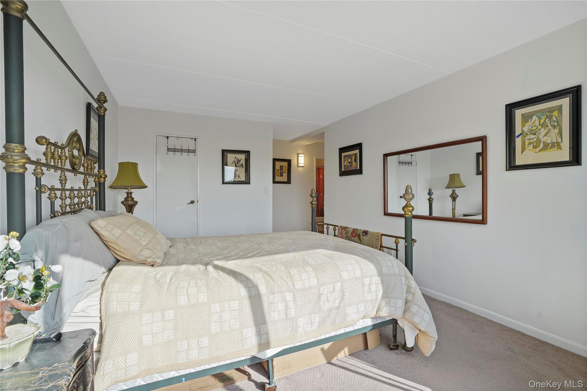 #14 photo, 200 High Point Drive, Hartsdale , NY 10530