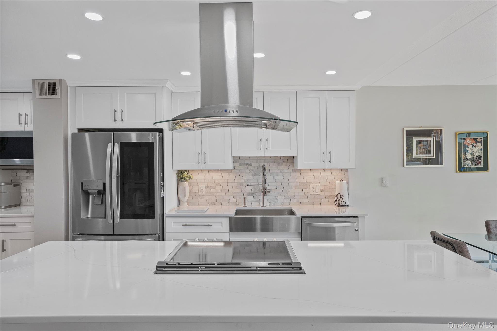 #4 photo, 200 High Point Drive, Hartsdale , NY 10530