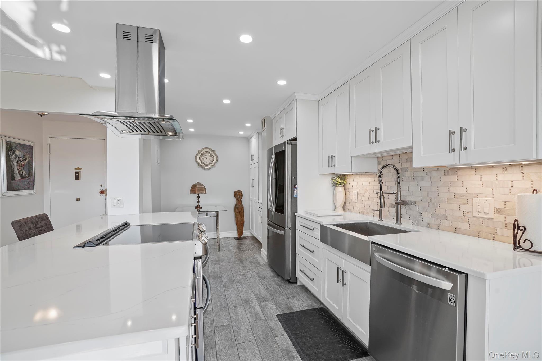 #8 photo, 200 High Point Drive, Hartsdale , NY 10530