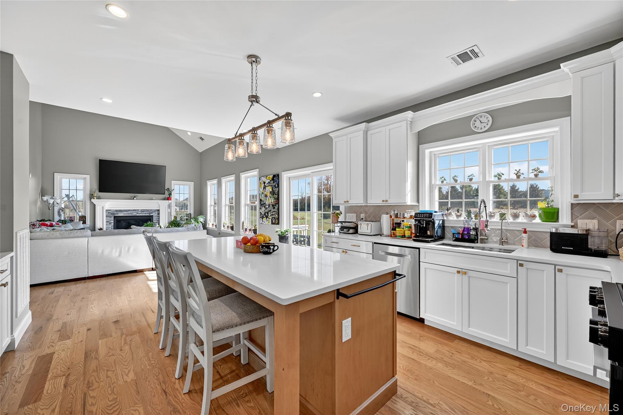 #14 photo, 23 West Meadow Way, Warwick , NY 10990