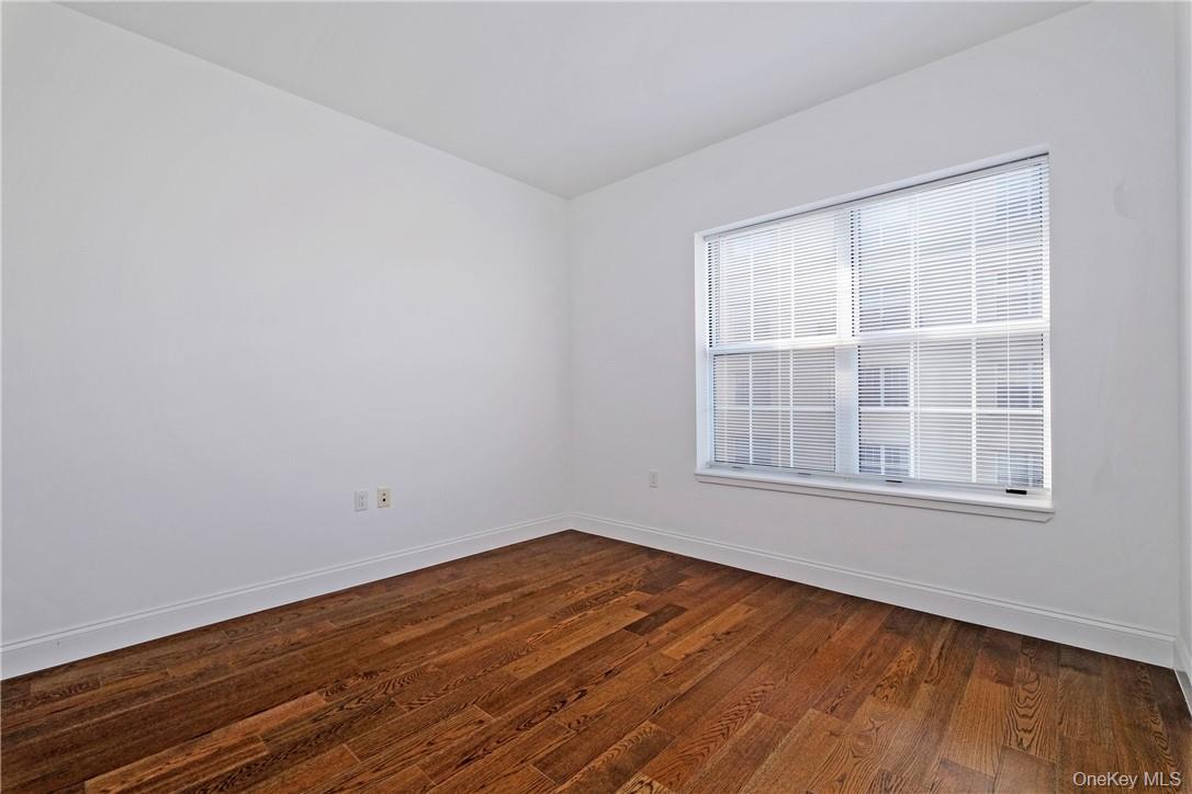 #13 photo, 10 Byron Place, Larchmont , NY 10538