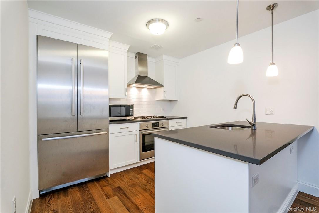 #7 photo, 10 Byron Place, Larchmont , NY 10538