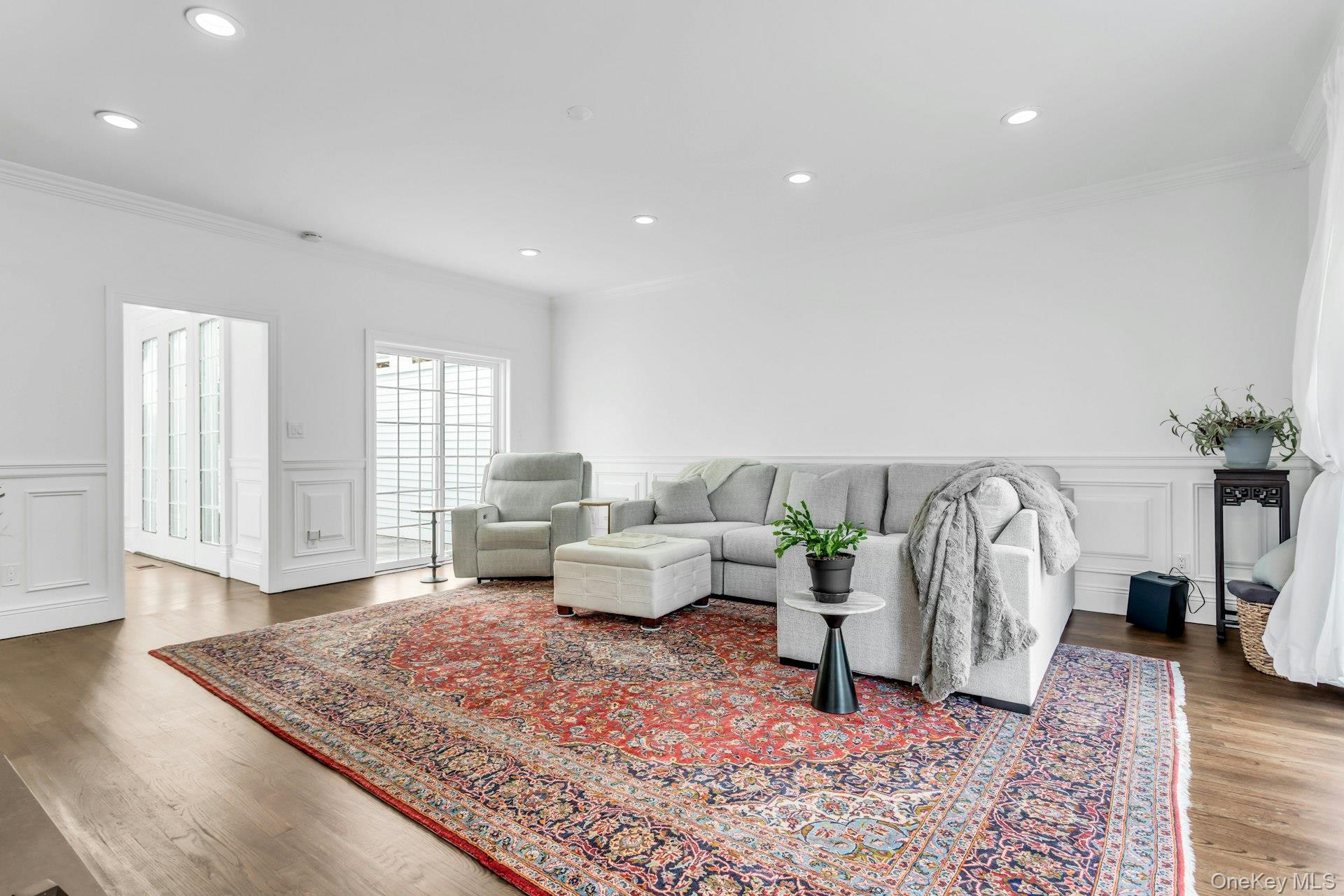 #12 photo, 16 Robin Court, ナッソー郡 Glen Cove , NY 11542