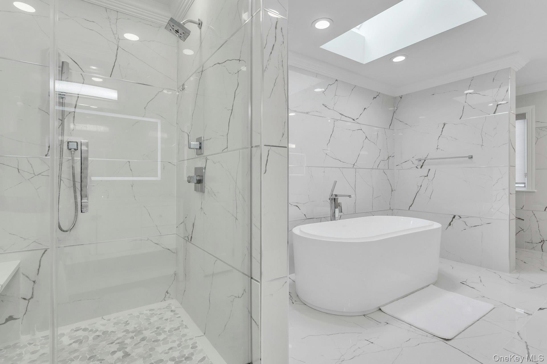 #20 photo, 16 Robin Court, ナッソー郡 Glen Cove , NY 11542