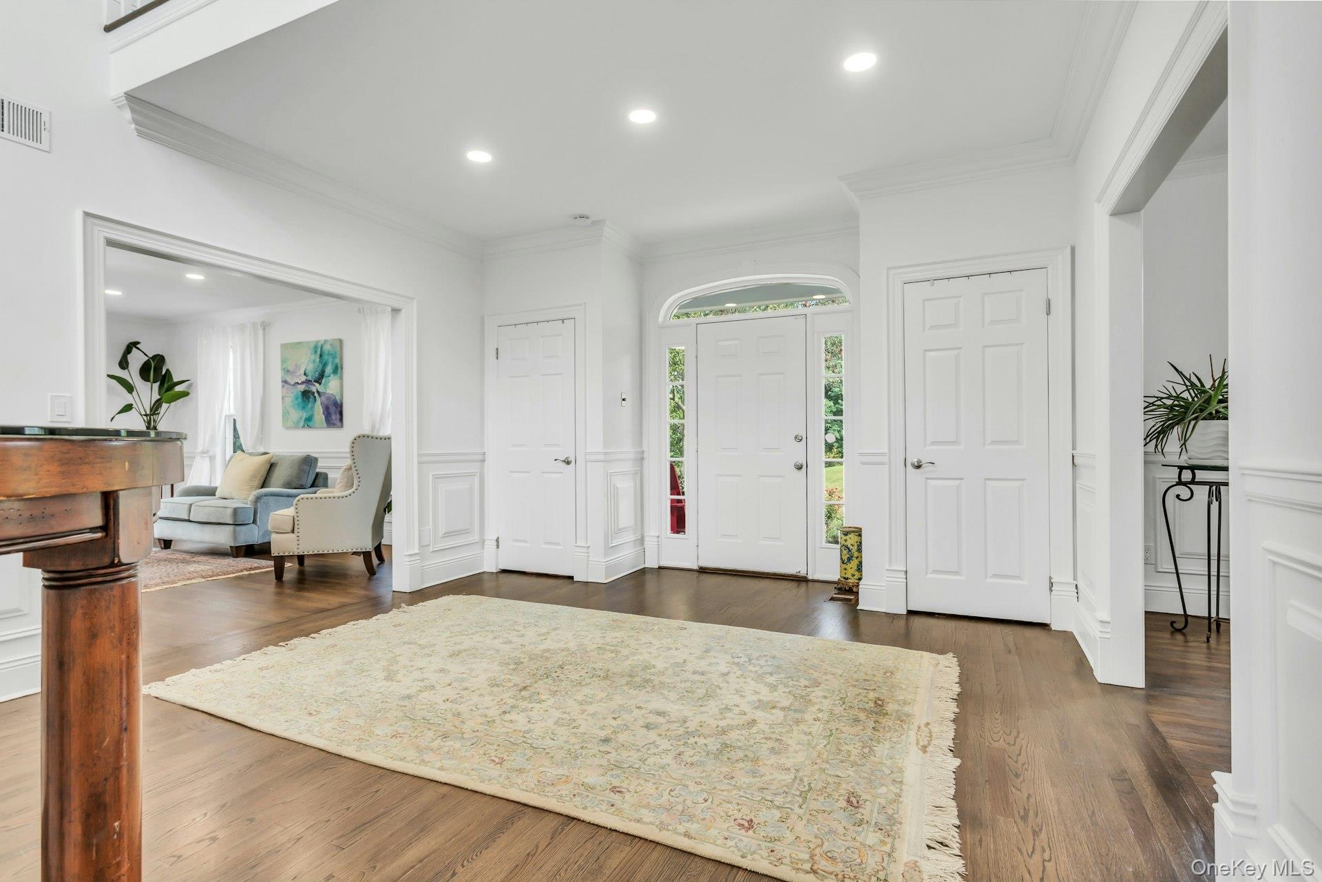 #4 photo, 16 Robin Court, ナッソー郡 Glen Cove , NY 11542