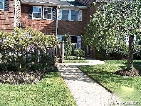 #1 photo, 94 Aspen Drive East, Woodbury , NY 11797