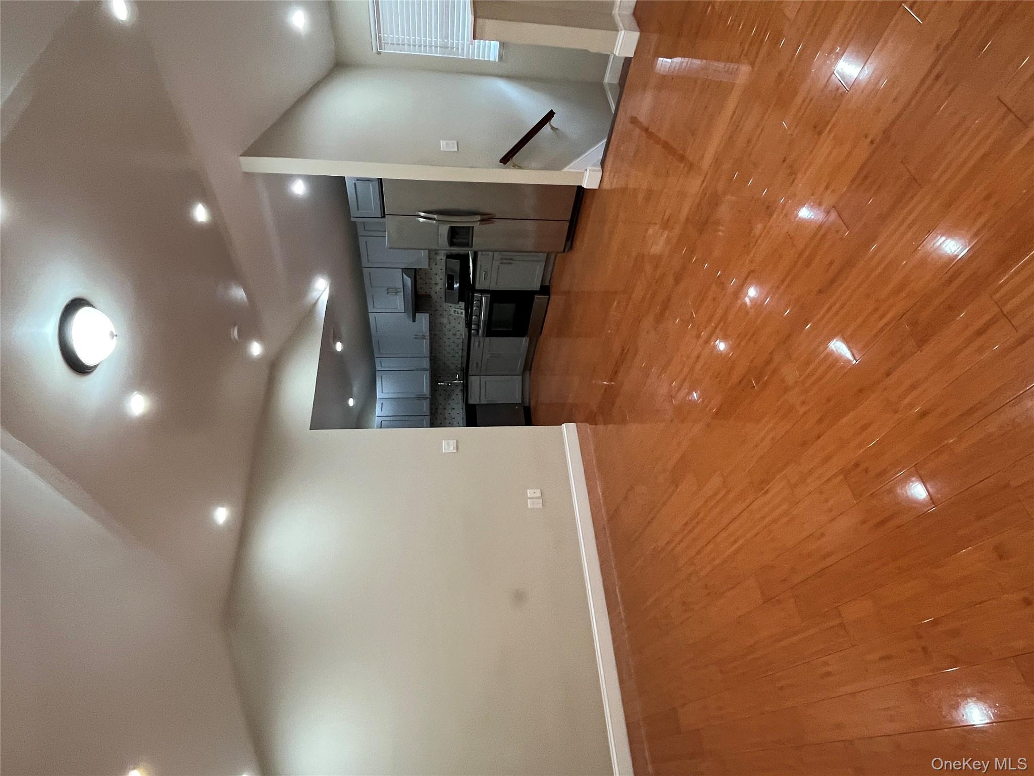 #3 photo, 16414 115th Avenue, クイーンズ区 Jamaica , NY 11434