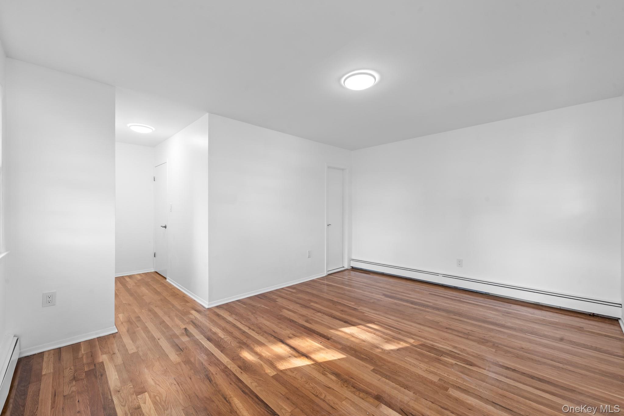 #12 photo, 17211 Horace Harding Expressway, クイーンズ区 Fresh Meadows , NY 11365