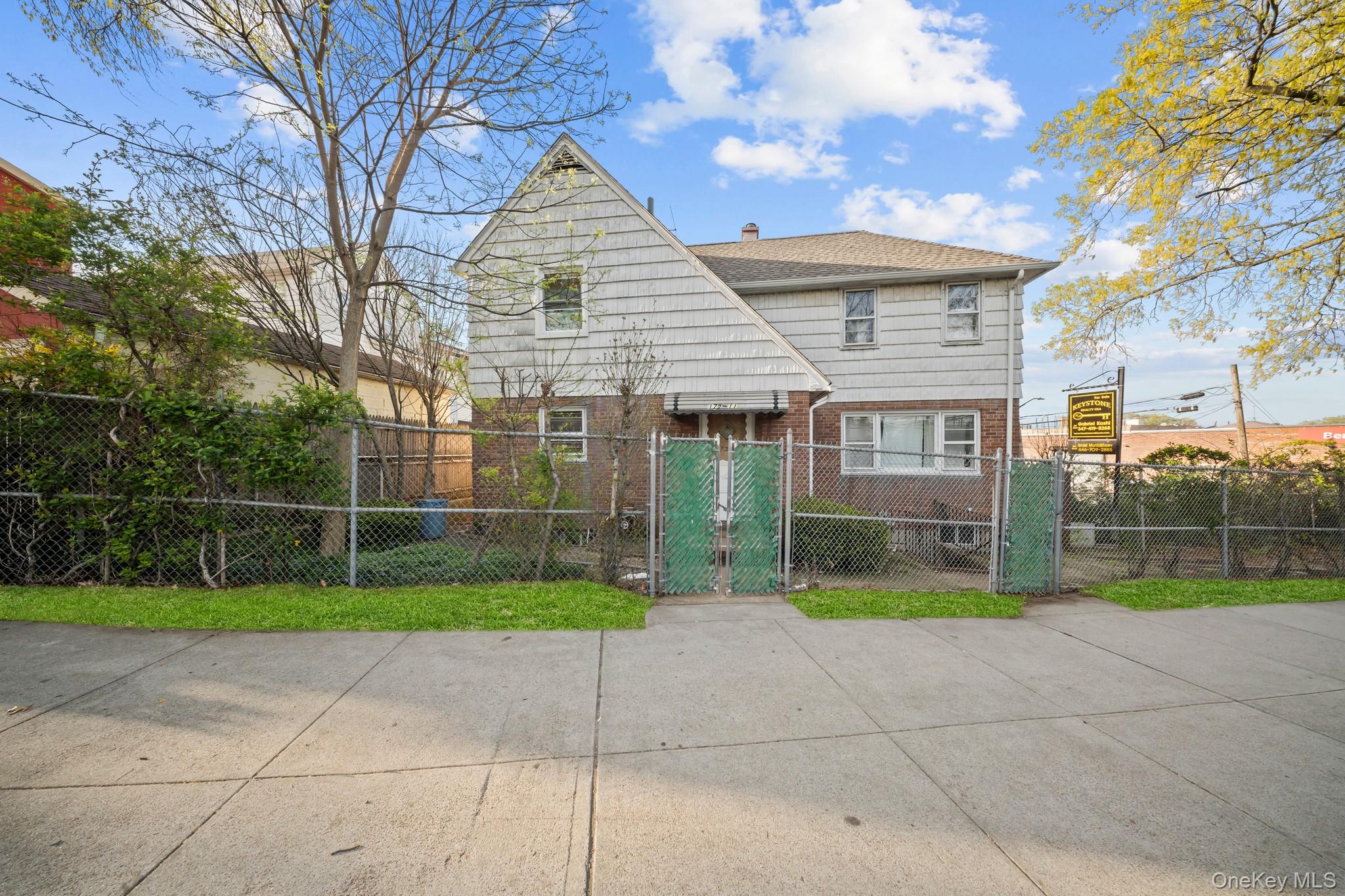 #17 photo, 17211 Horace Harding Expressway, クイーンズ区 Fresh Meadows , NY 11365