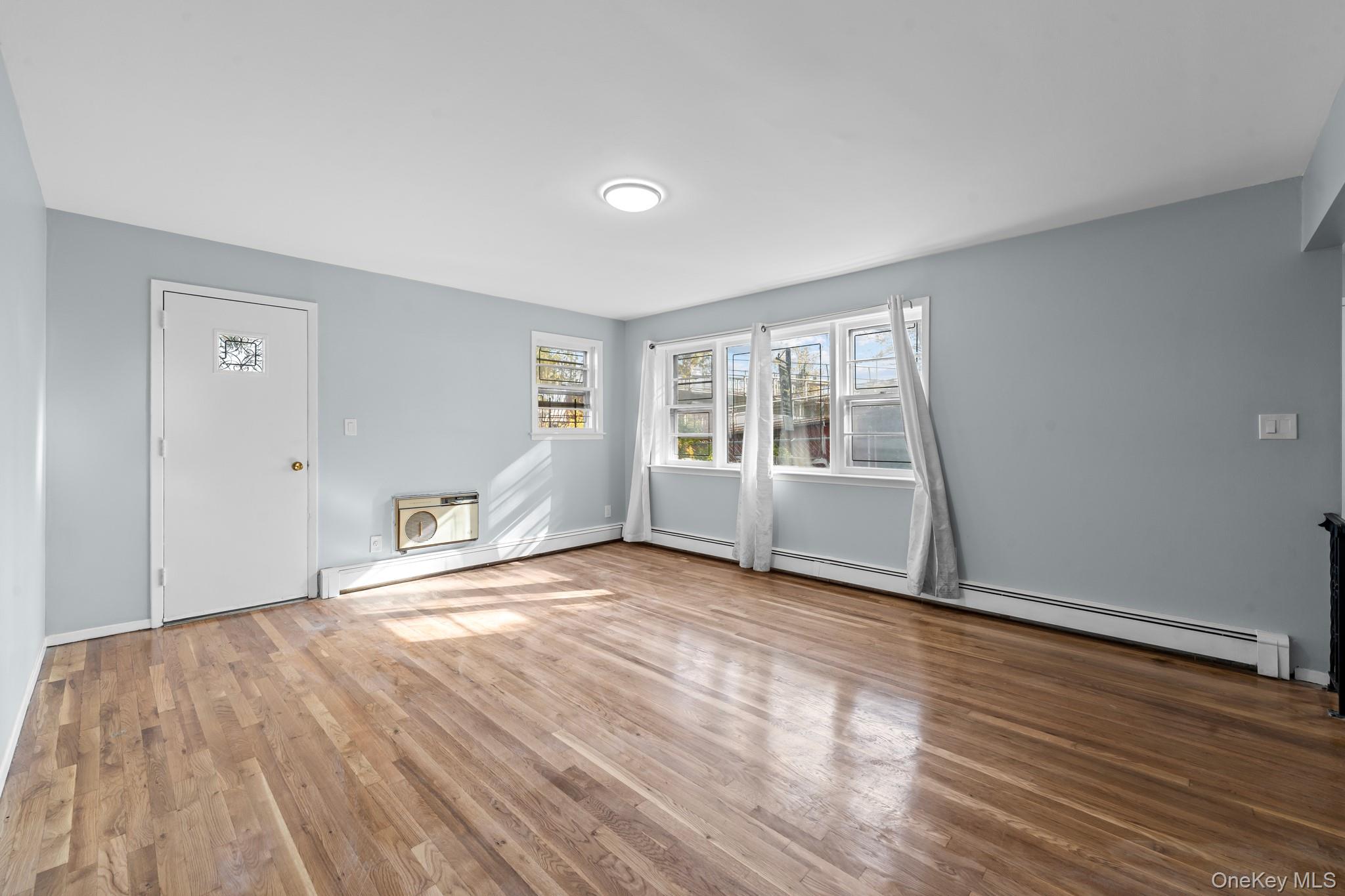 #3 photo, 17211 Horace Harding Expressway, クイーンズ区 Fresh Meadows , NY 11365