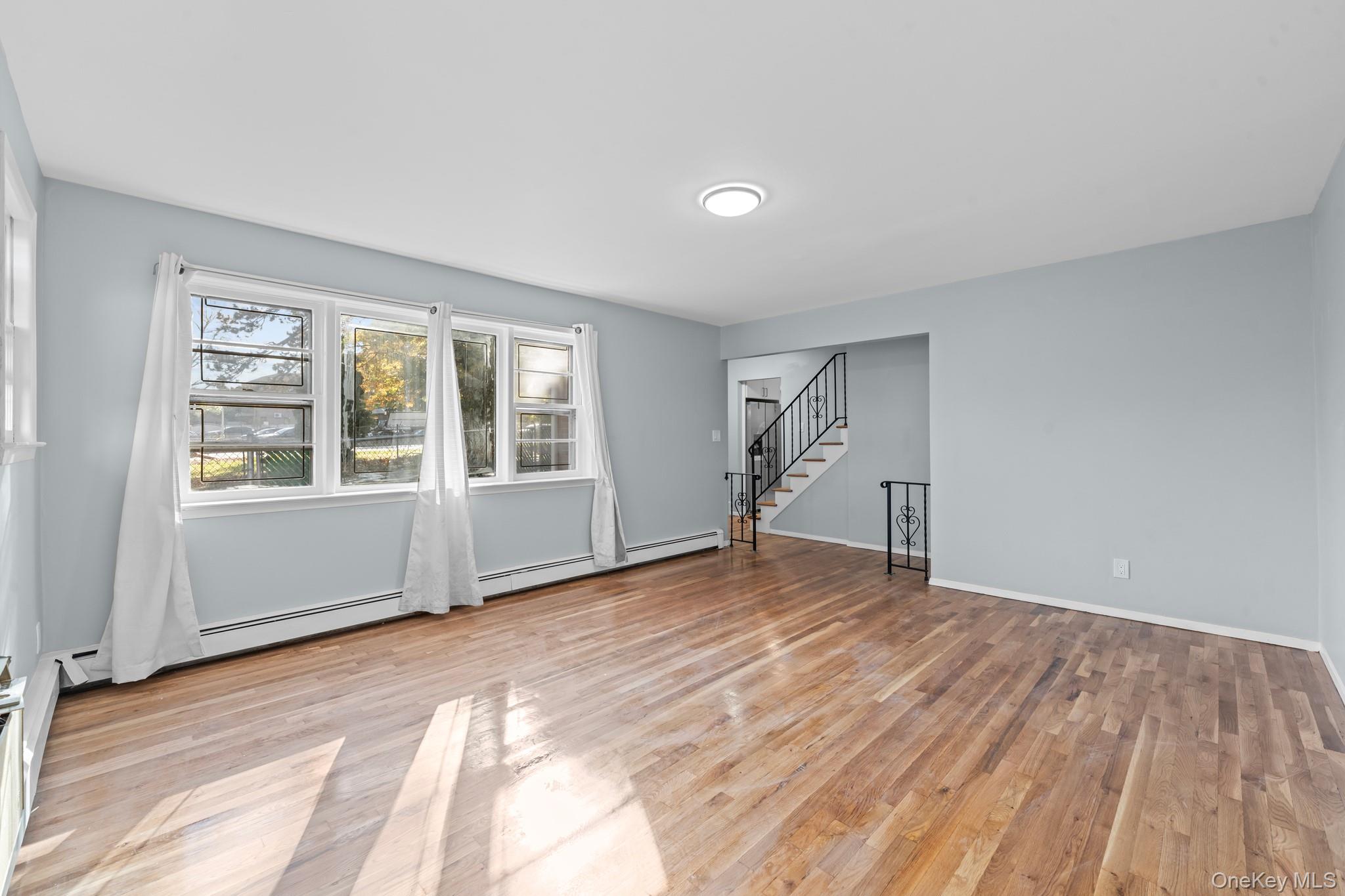 #4 photo, 17211 Horace Harding Expressway, クイーンズ区 Fresh Meadows , NY 11365