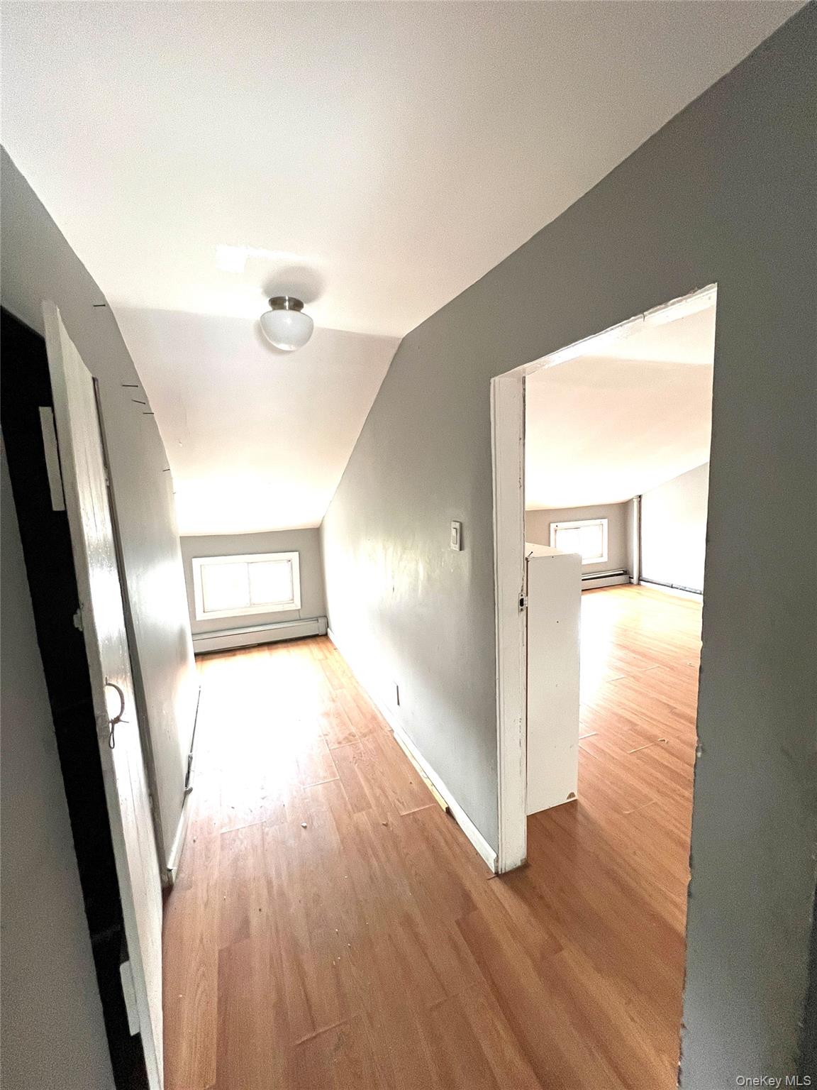 #4 photo, 1151 Welling Court, クイーンズ区 Astoria , NY 11102