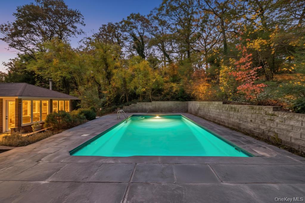 #13 photo, 619 Caledonia Road, Dix Hills , NY 11746