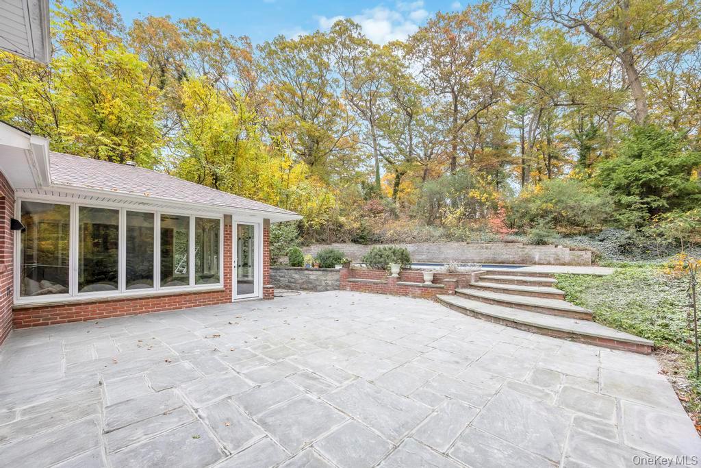 #9 photo, 619 Caledonia Road, Dix Hills , NY 11746