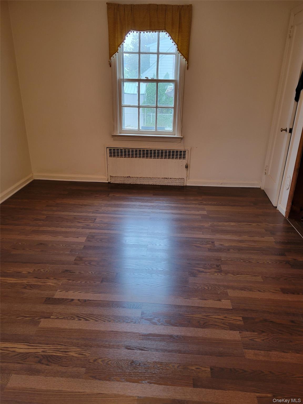 #5 photo, 228 East, ナッソー郡 Valley Stream , NY 11580