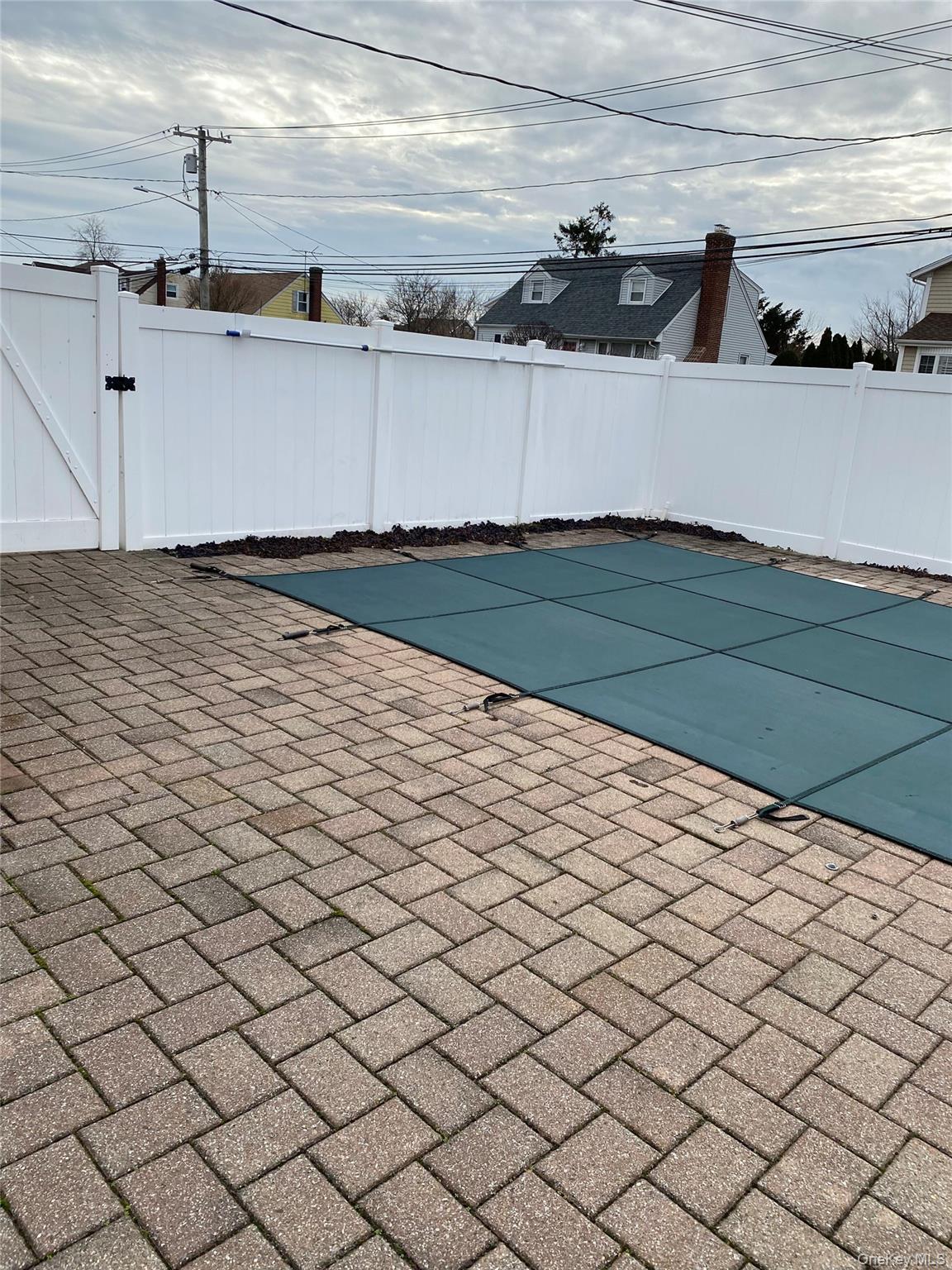 #3 photo, 2561 S Saint Marks Avenue, Bellmore , NY 11710