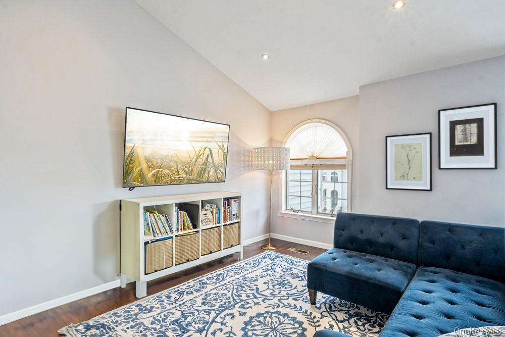 #5 photo, 241-43B Oak Park Drive, クイーンズ区 Douglaston , NY 11362