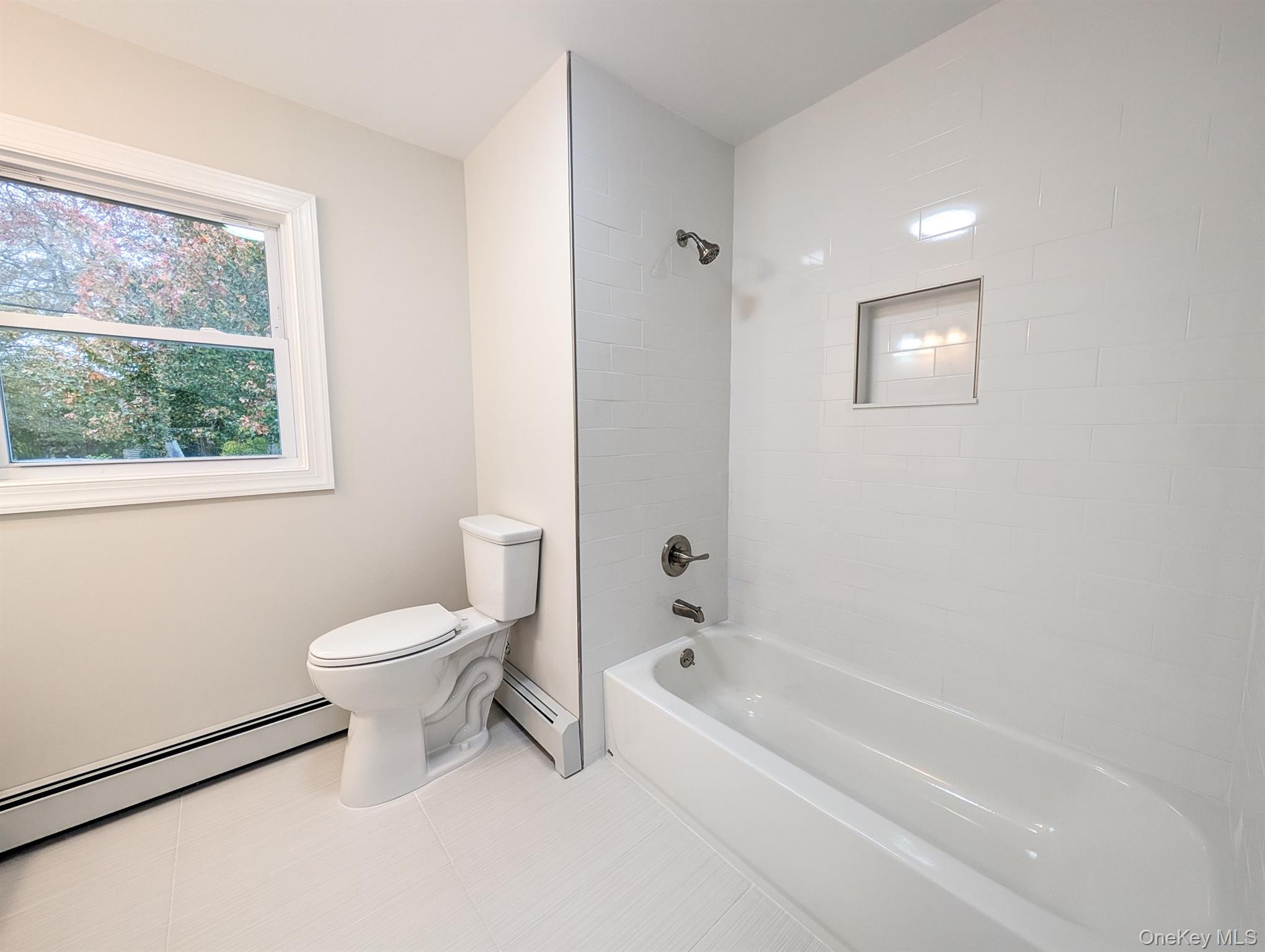 #13 photo, 25 Woodland Road, サフォーク郡 Centereach , NY 11720