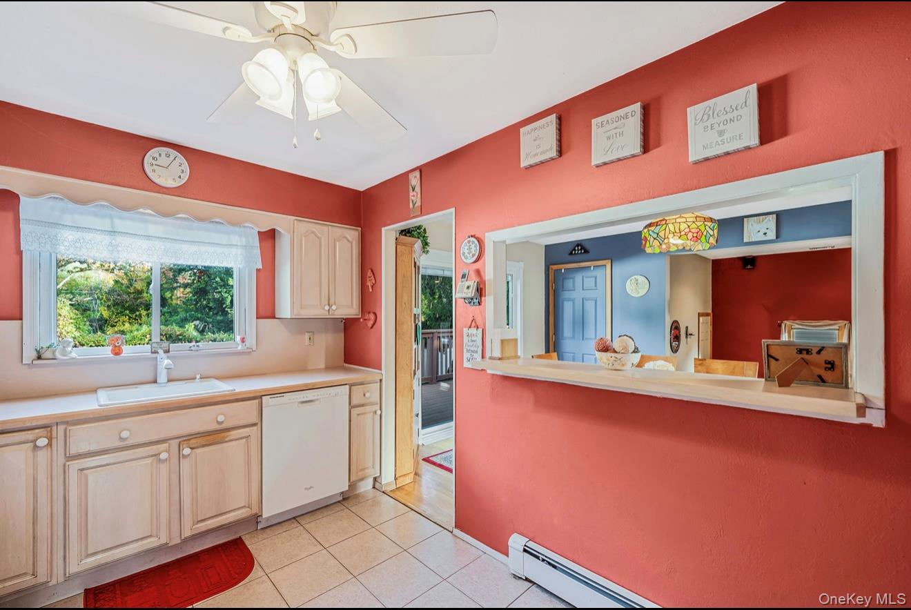 #14 photo, 44 Lenox Street, Lindenhurst , NY 11757