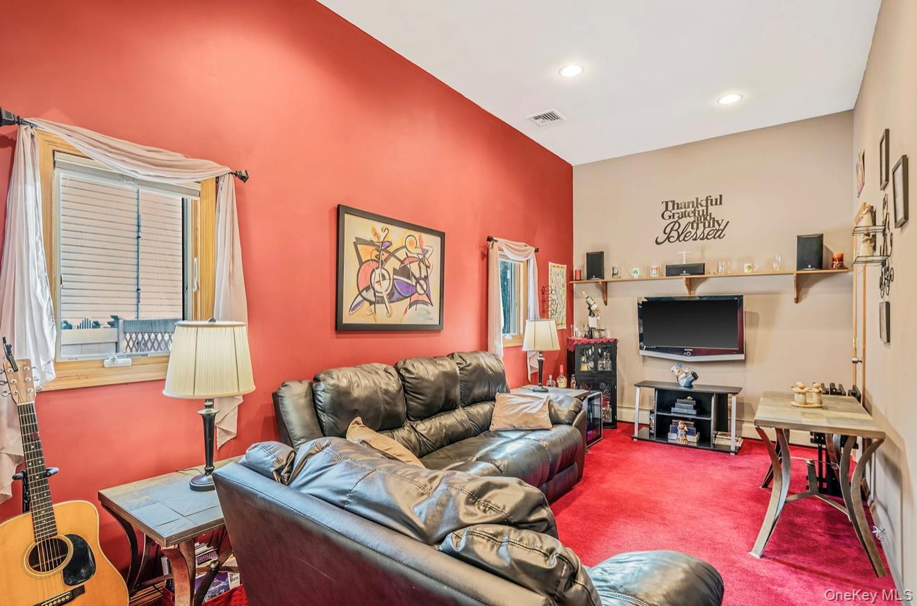 #16 photo, 44 Lenox Street, Lindenhurst , NY 11757