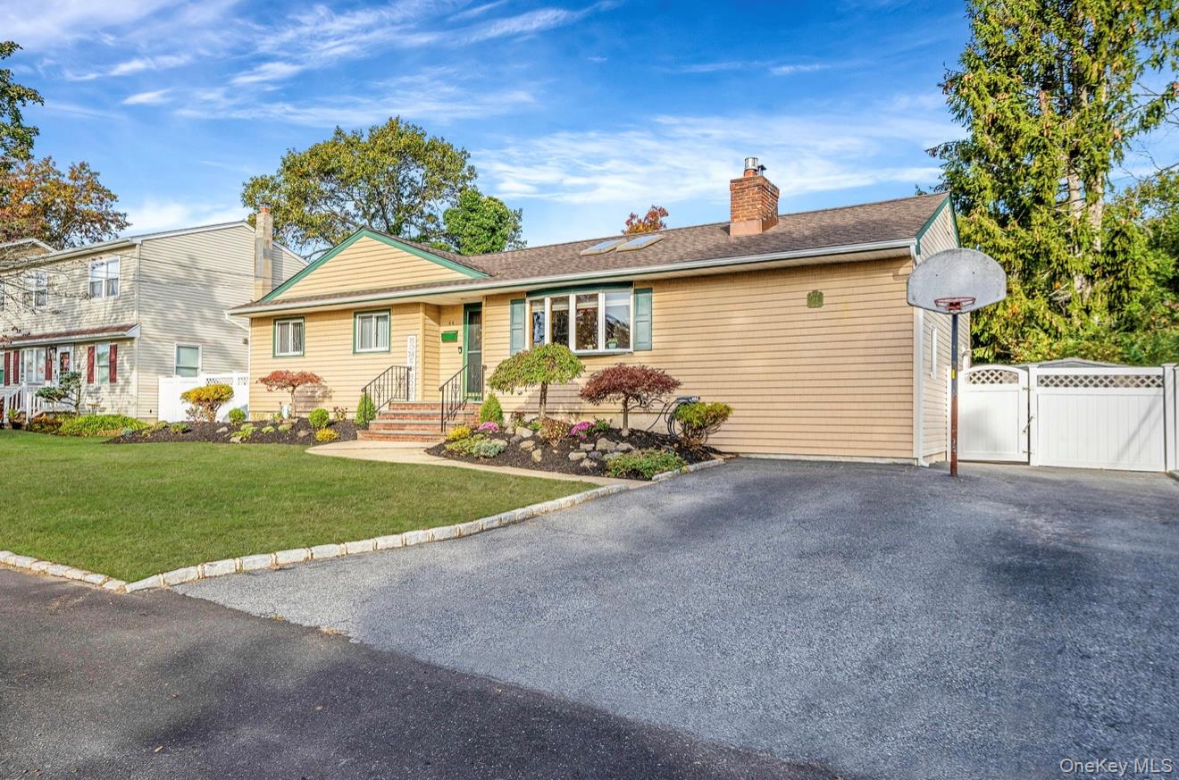 #2 photo, 44 Lenox Street, Lindenhurst , NY 11757