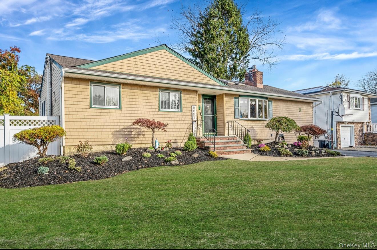 #3 photo, 44 Lenox Street, Lindenhurst , NY 11757