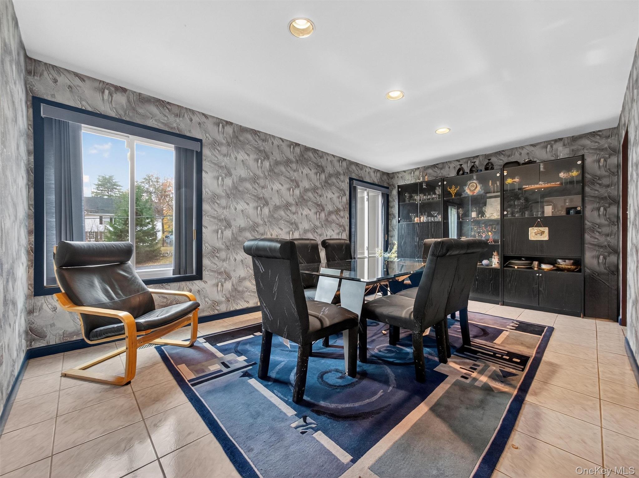 #14 photo, 2 Kings Gate Road, Suffern , NY 10901