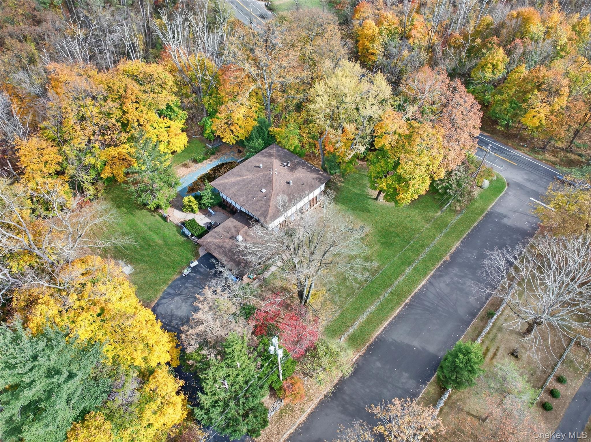 #4 photo, 2 Kings Gate Road, Suffern , NY 10901