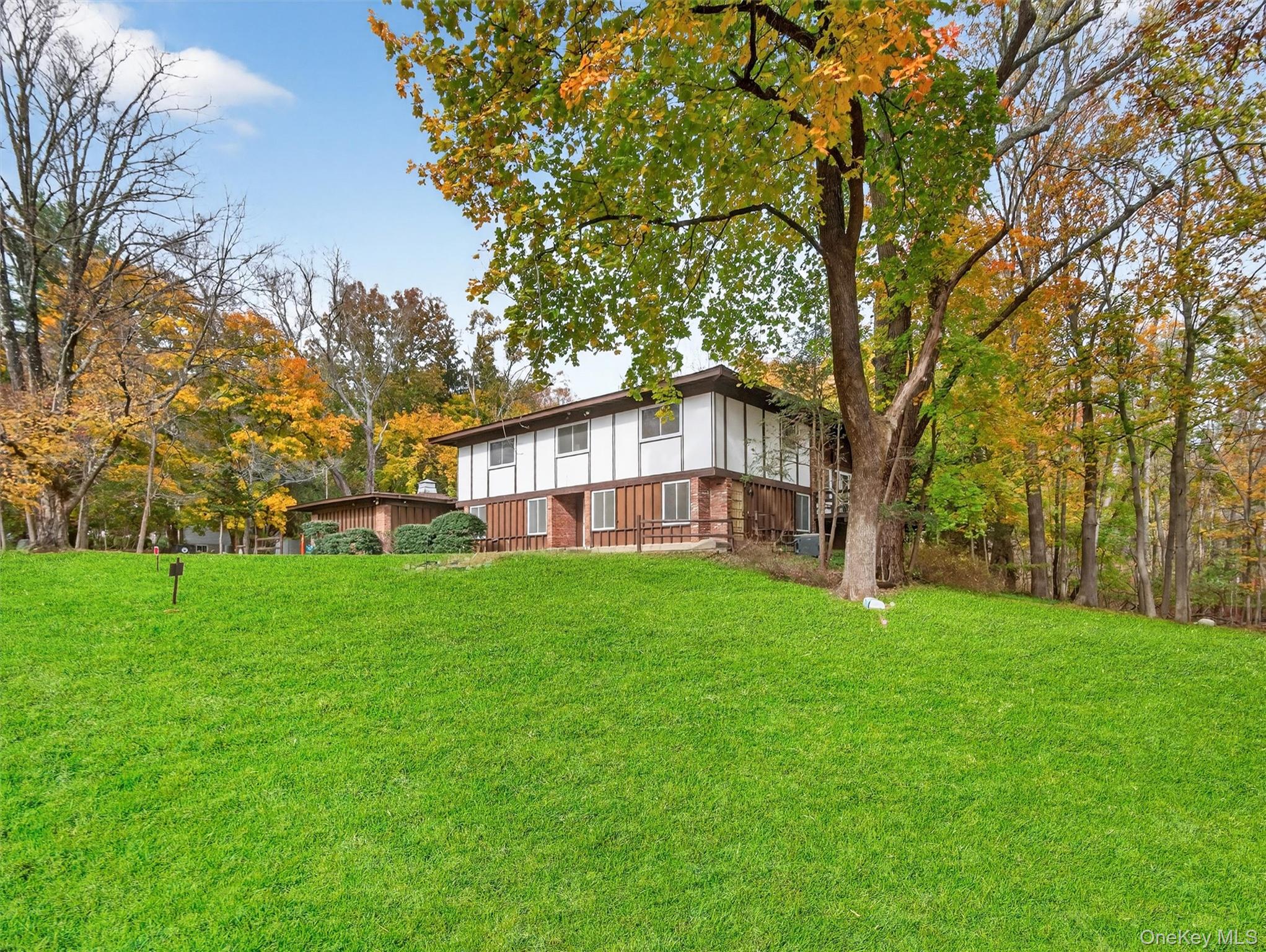 #7 photo, 2 Kings Gate Road, Suffern , NY 10901