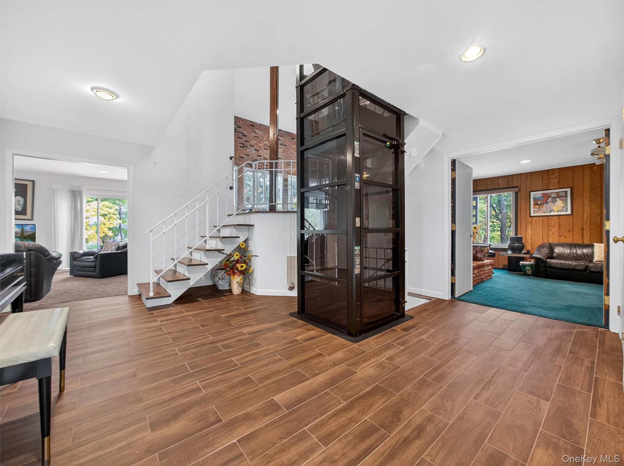 #9 photo, 2 Kings Gate Road, Suffern , NY 10901