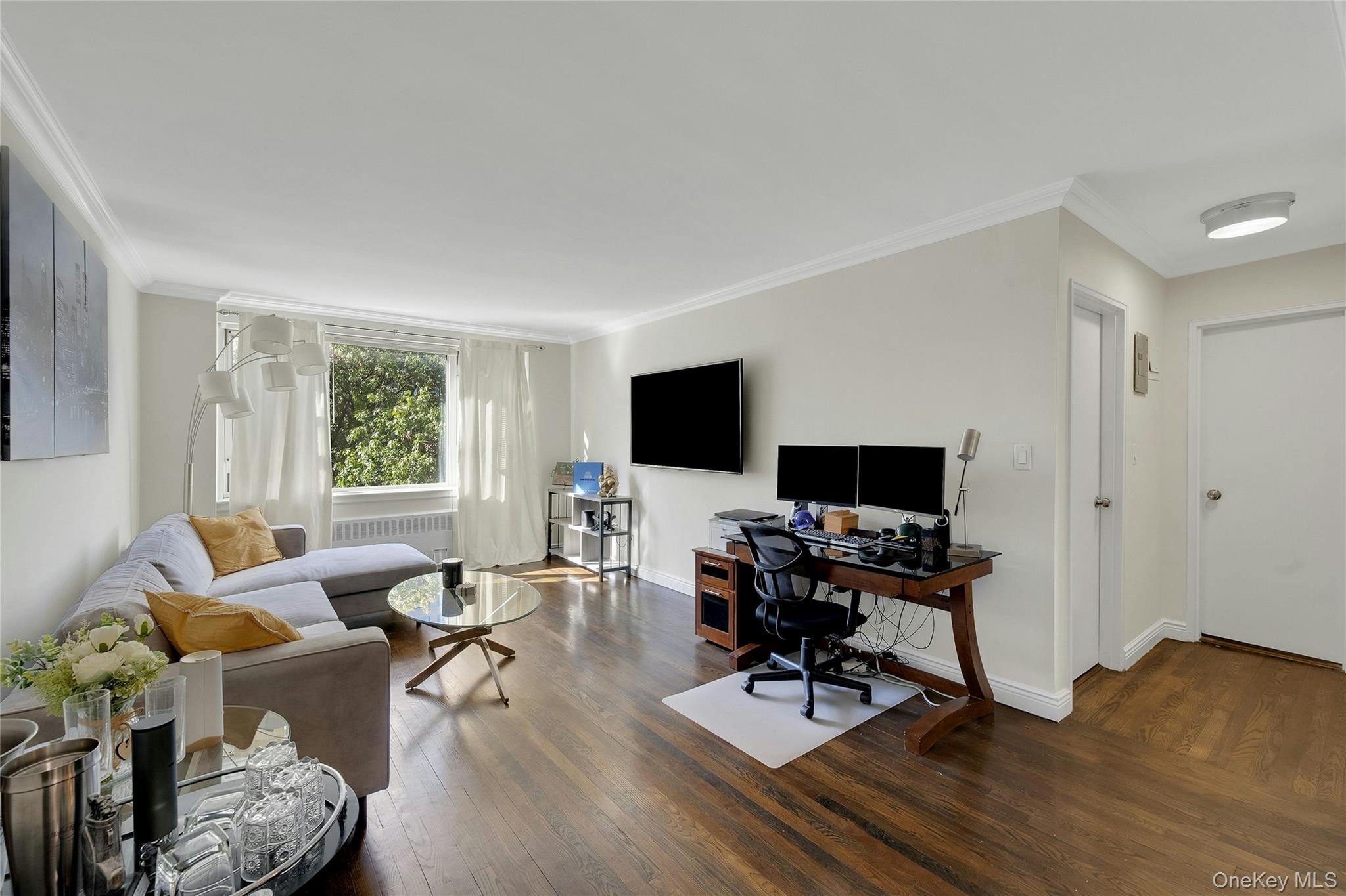 #5 photo, 30 N Broadway, White Plains , NY 10601