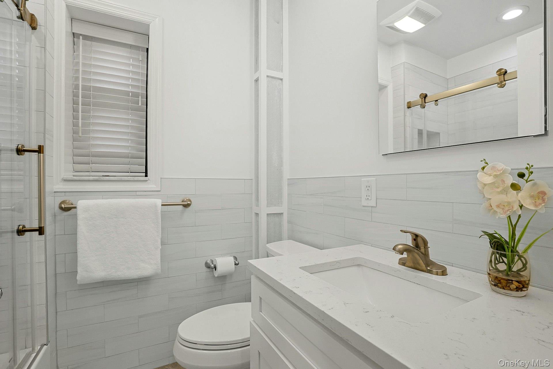 #13 photo, 1245 California Road, Eastchester , NY 10709