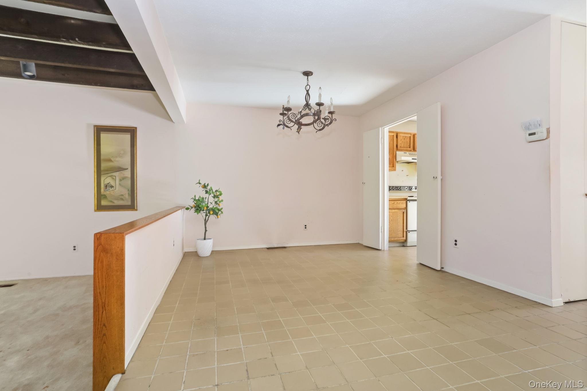 #11 photo, 40 Pine Ridge Road, Larchmont , NY 10538