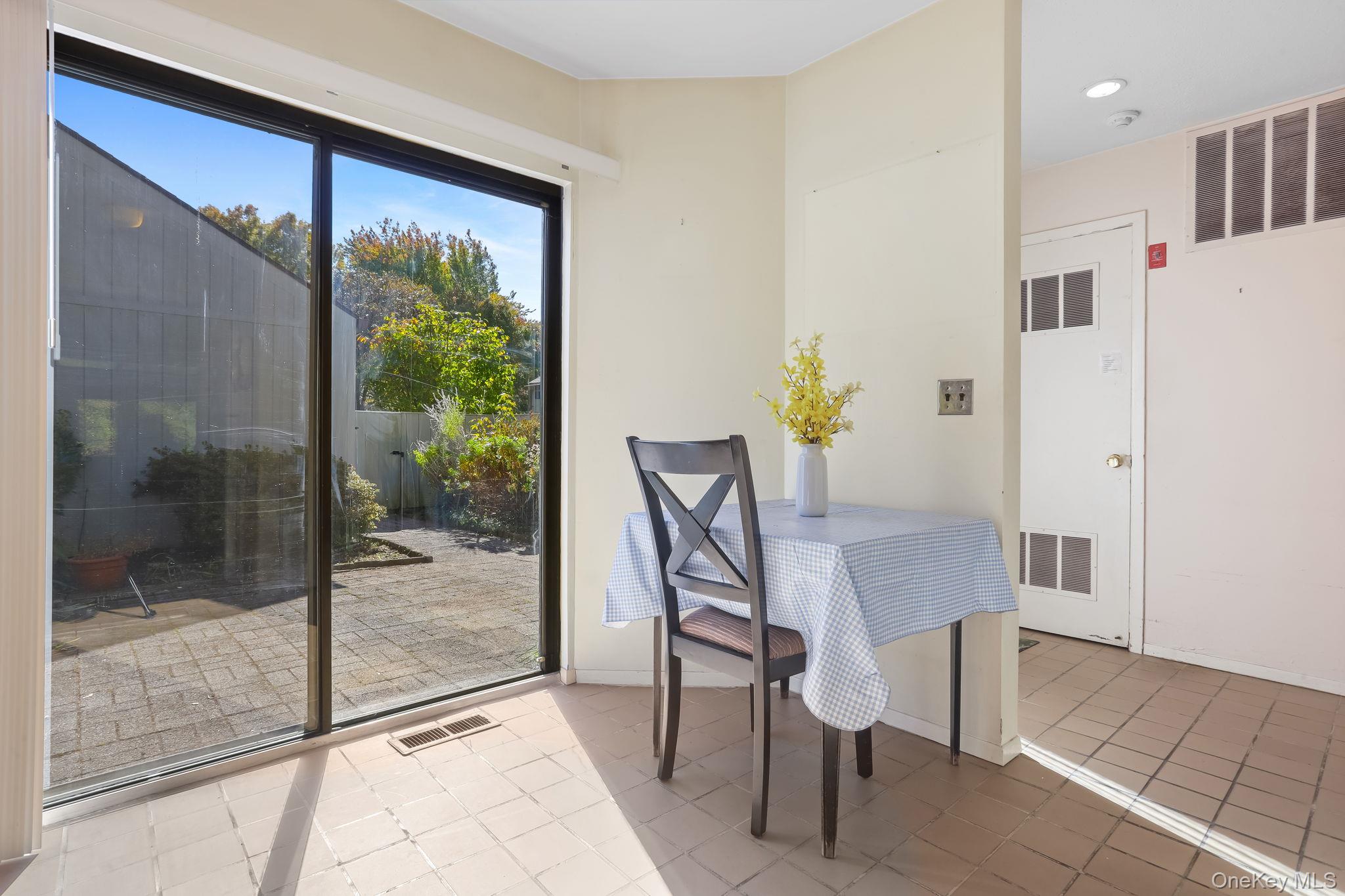 #18 photo, 40 Pine Ridge Road, Larchmont , NY 10538