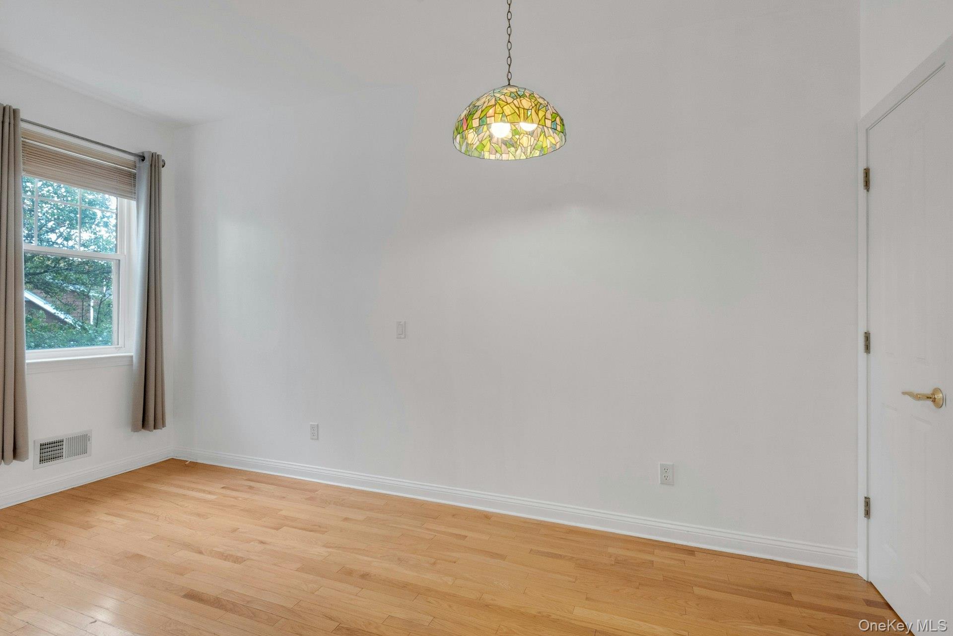 #12 photo, 25 Glen Hill Lane, Tarrytown , NY 10591