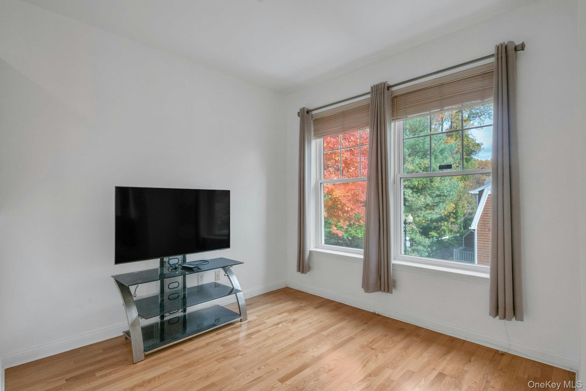 #14 photo, 25 Glen Hill Lane, Tarrytown , NY 10591