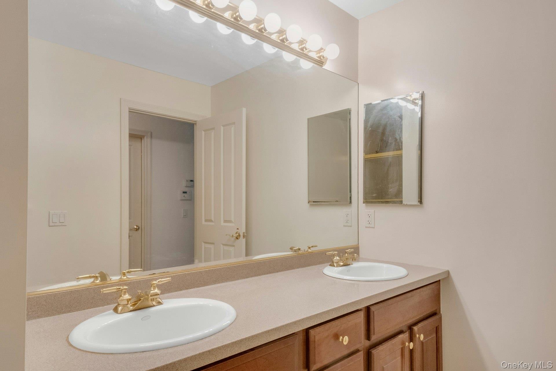 #19 photo, 25 Glen Hill Lane, Tarrytown , NY 10591