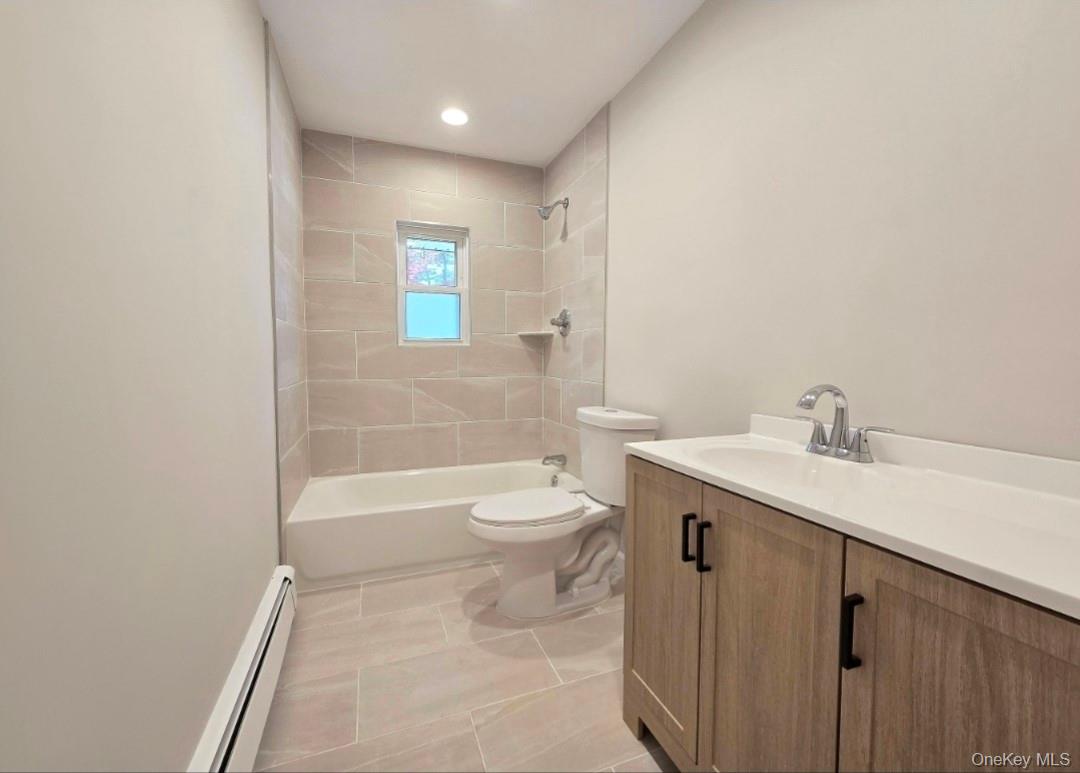 #10 photo, 124 S Coleman Road, サフォーク郡 Centereach , NY 11720