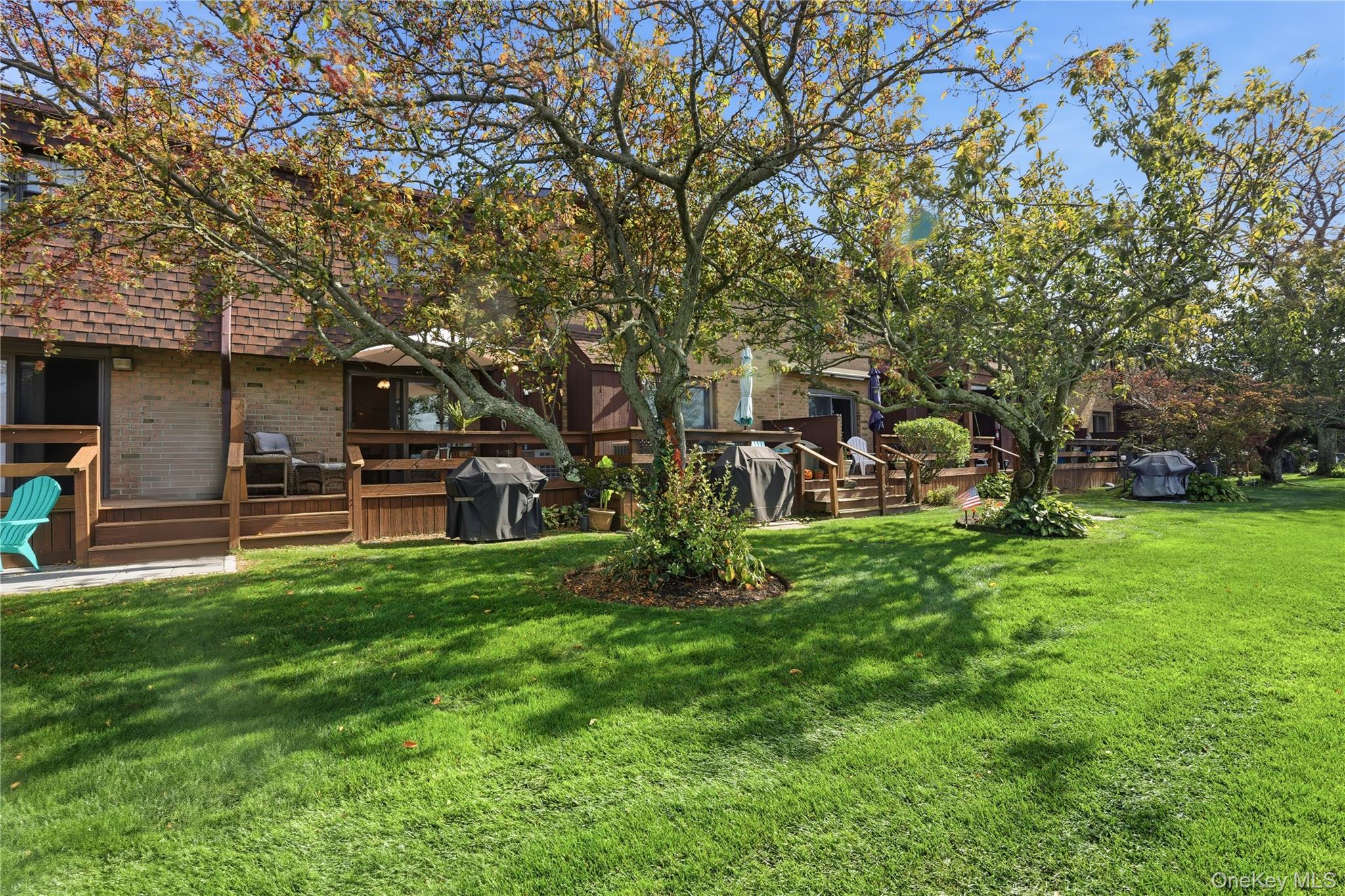 #20 photo, 313 Mariners Way, Copiague , NY 11726