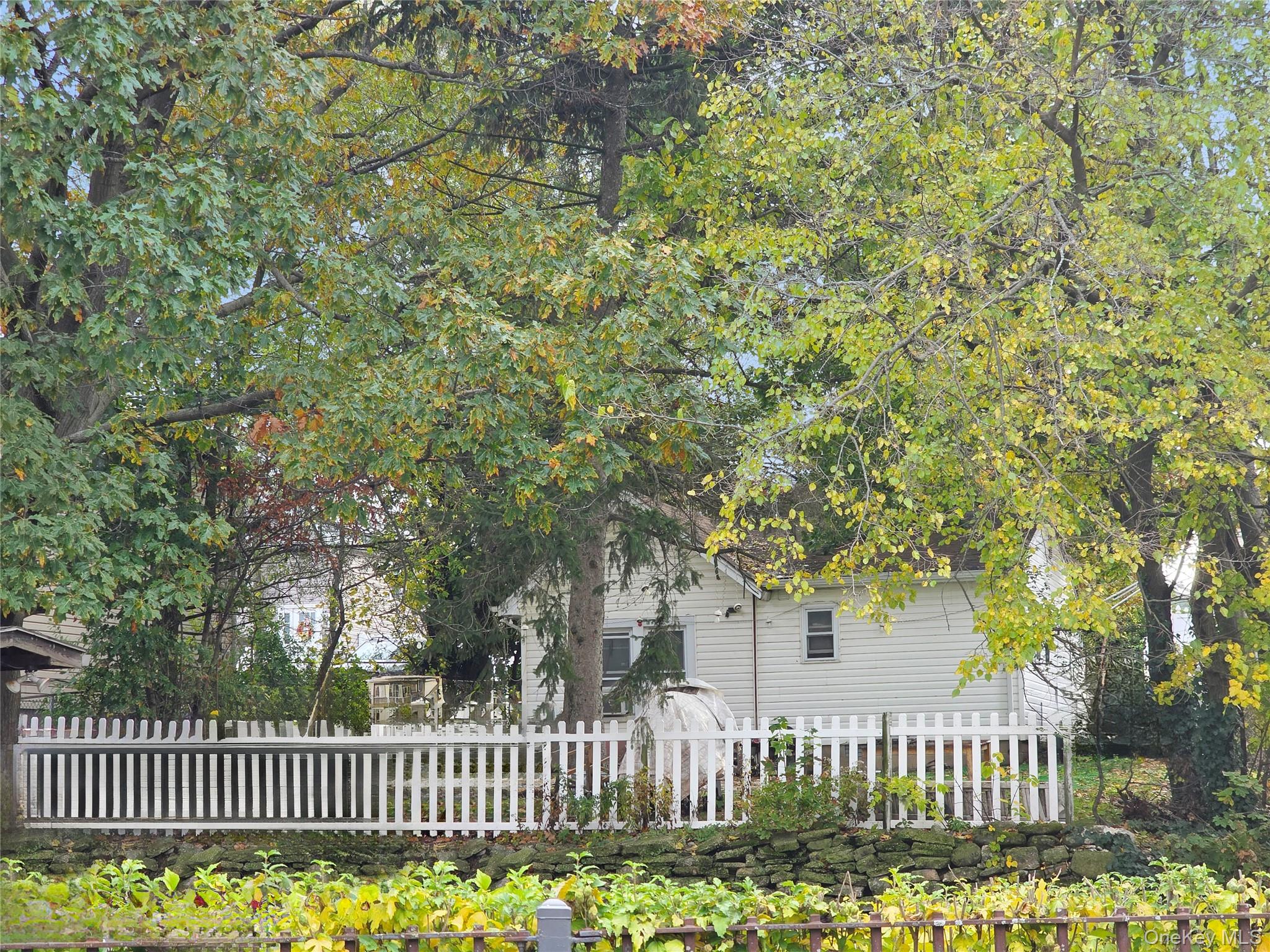 #12 photo, 44 Carnegie Avenue, Elmont , NY 11003