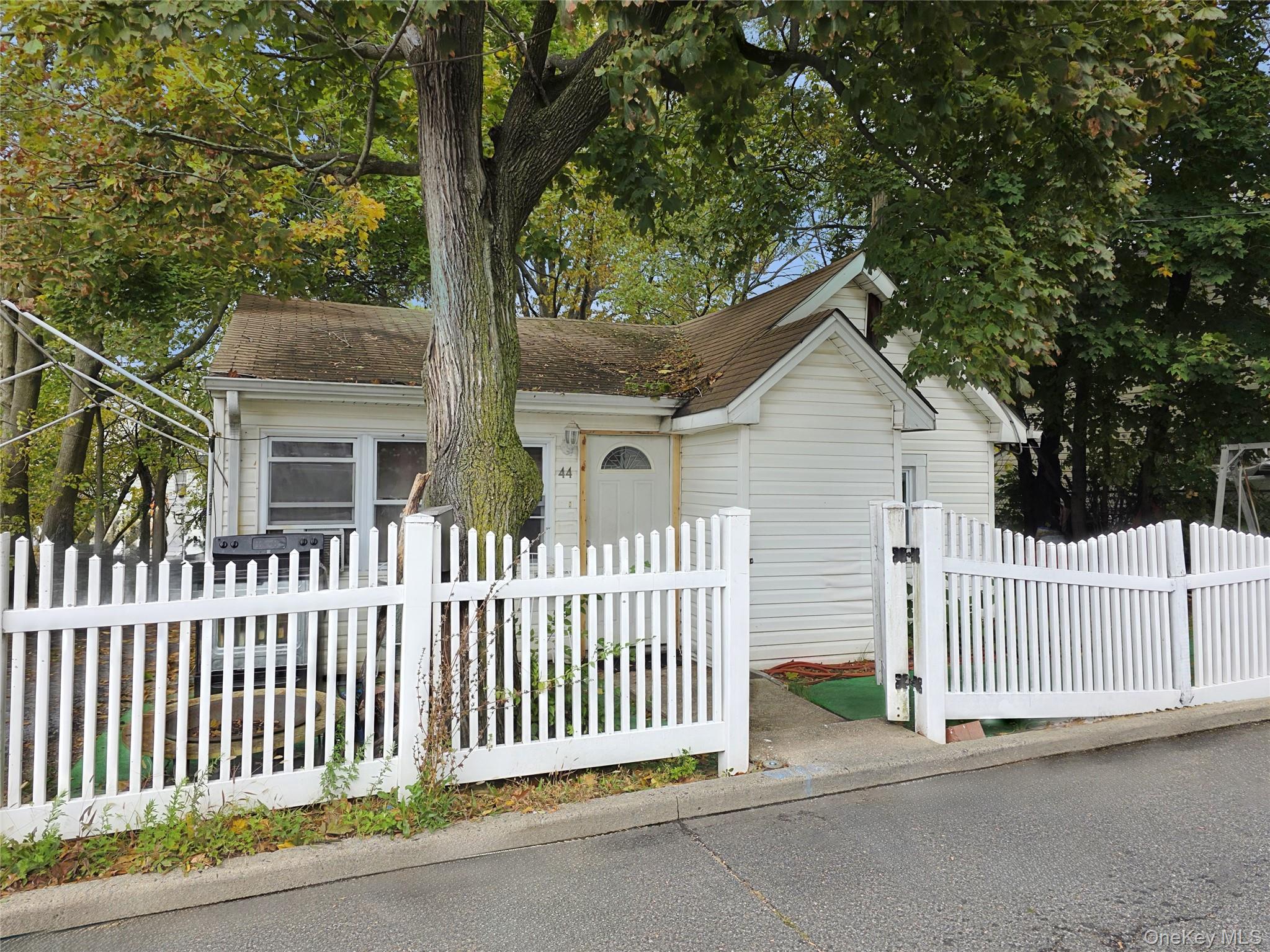 #8 photo, 44 Carnegie Avenue, ナッソー郡 Elmont , NY 11003