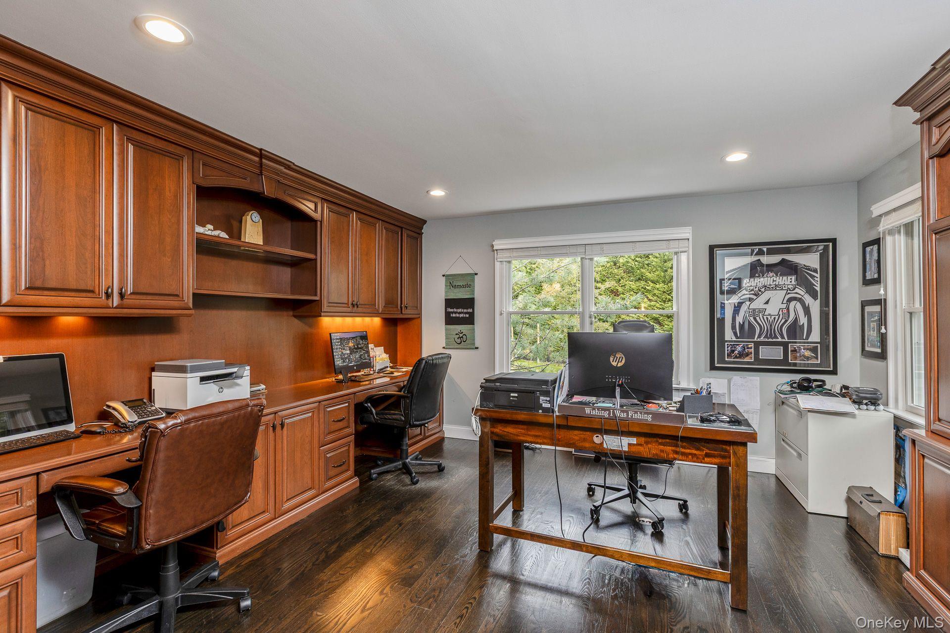 #10 photo, Manorville, サフォーク郡 Manorville , NY 11949