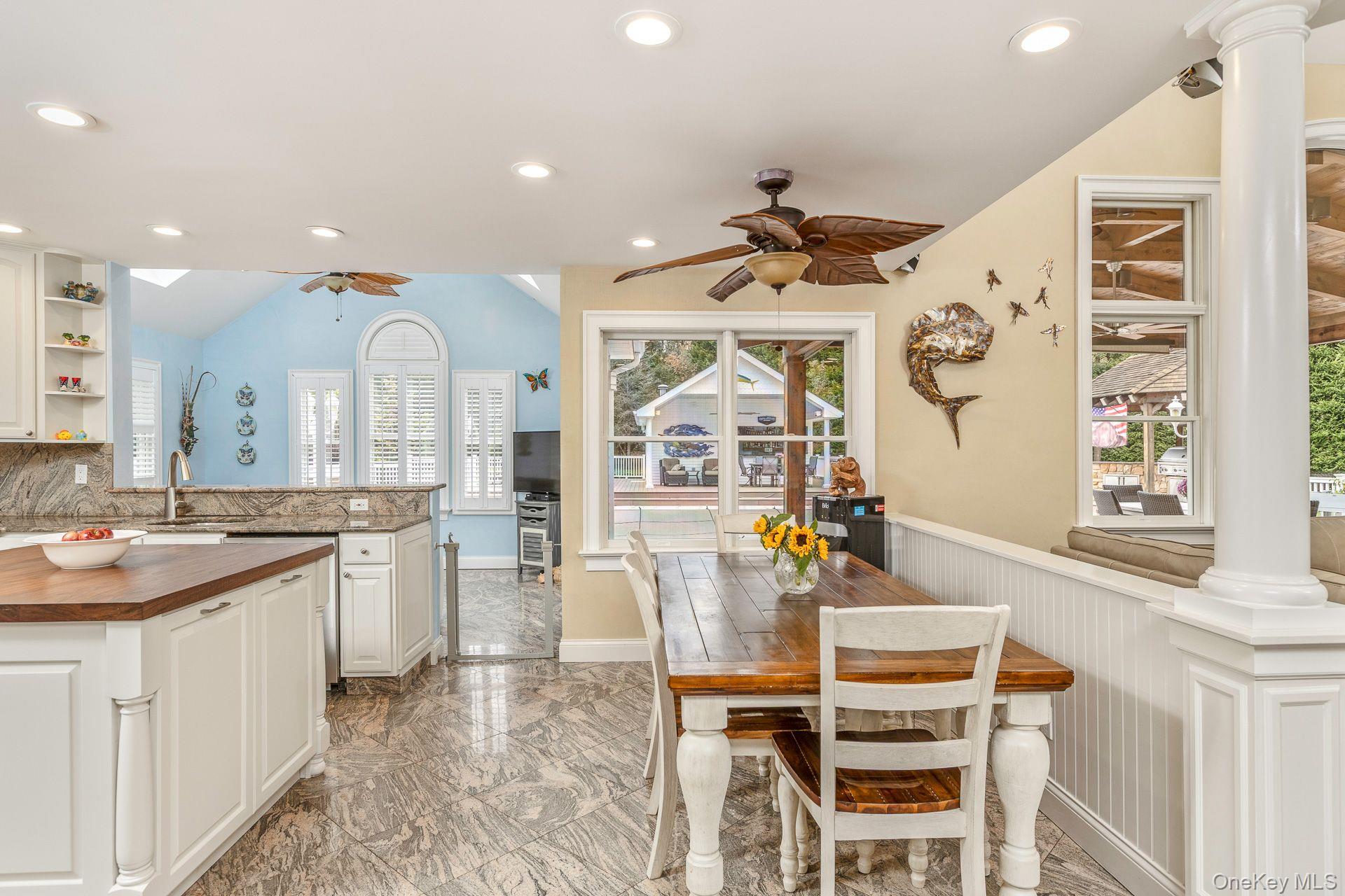 #13 photo, Manorville, サフォーク郡 Manorville , NY 11949